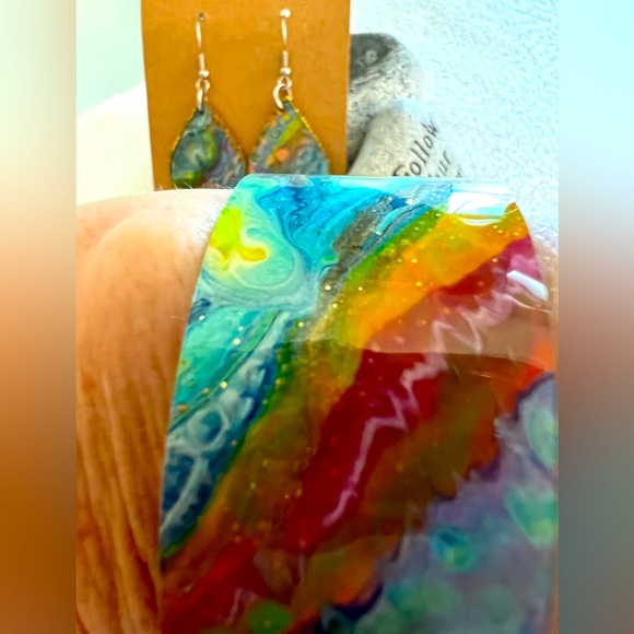 🌸🌸Handcrafted Bracelet and Teardrop Earrings 🌸🌸 - Picture 4 of 5